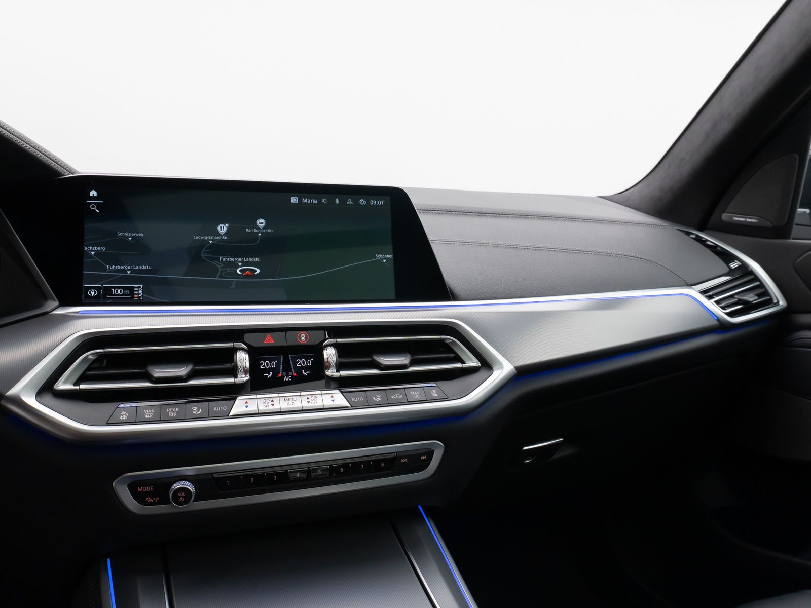 Fahrzeugabbildung BMW X5 xD40d M Sport Panorama Laser 360°HUD DAB H/K