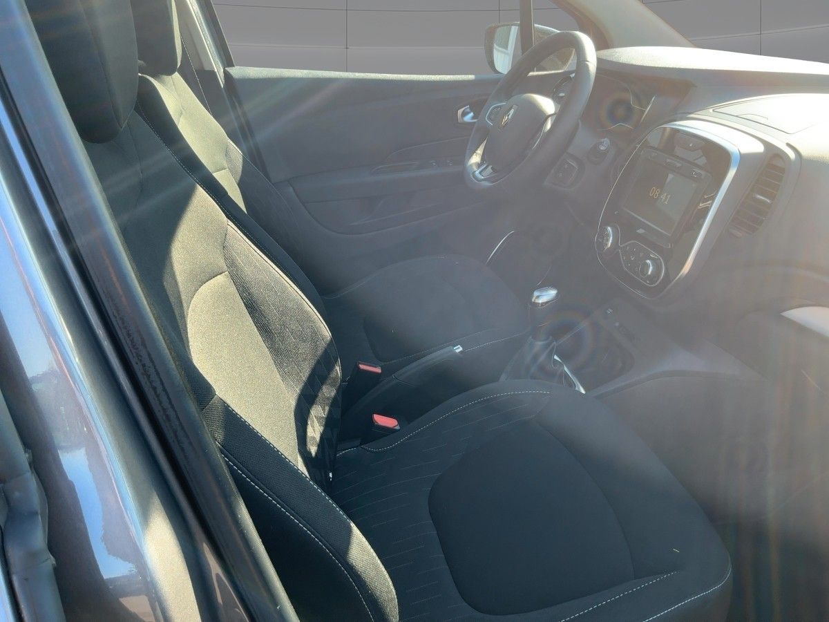 Fahrzeugabbildung Renault Captur Limited TCe 90