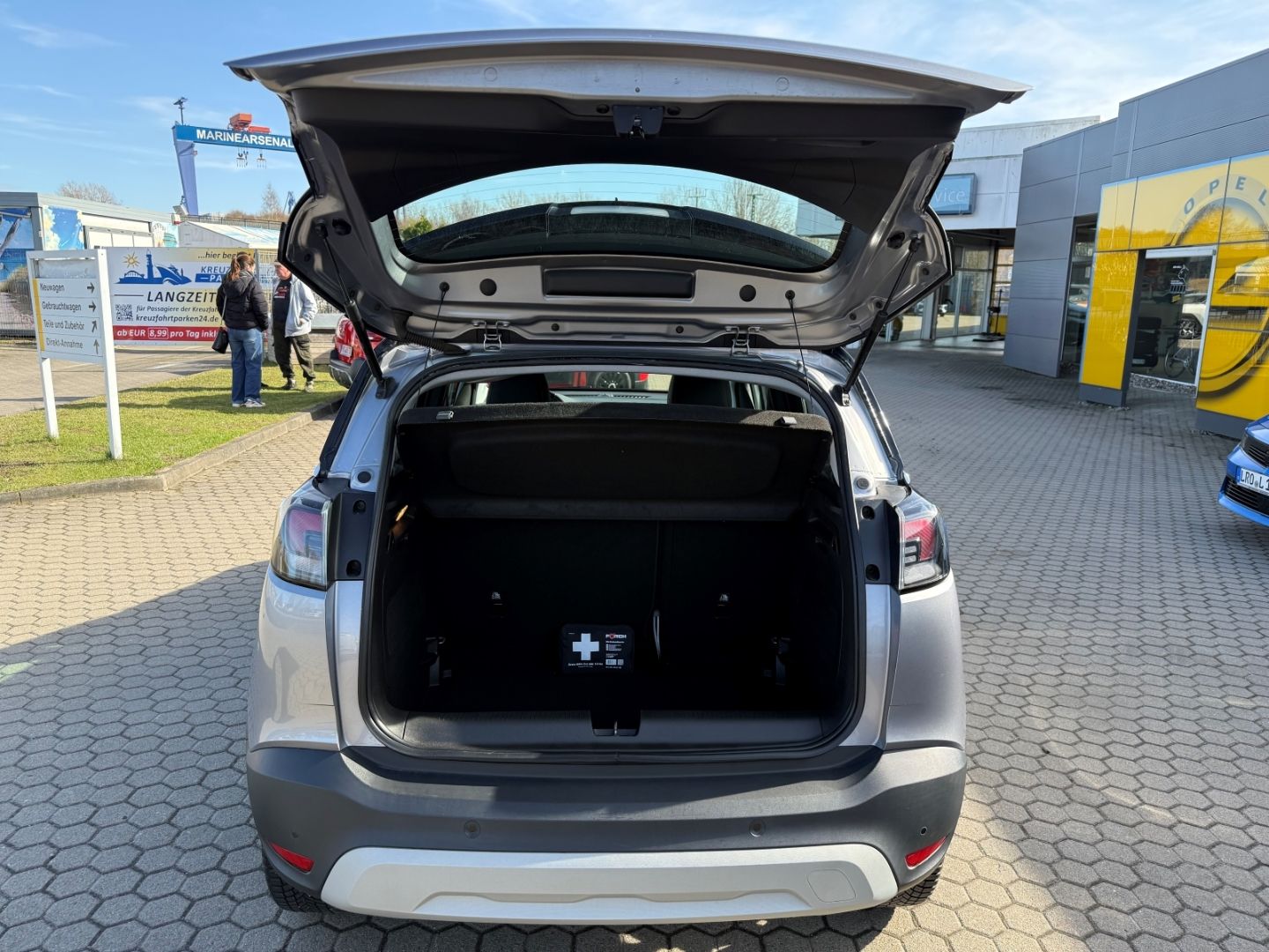 Fahrzeugabbildung Opel Crossland Elegance 1.2 Sitzheizung+Lenkradheizun