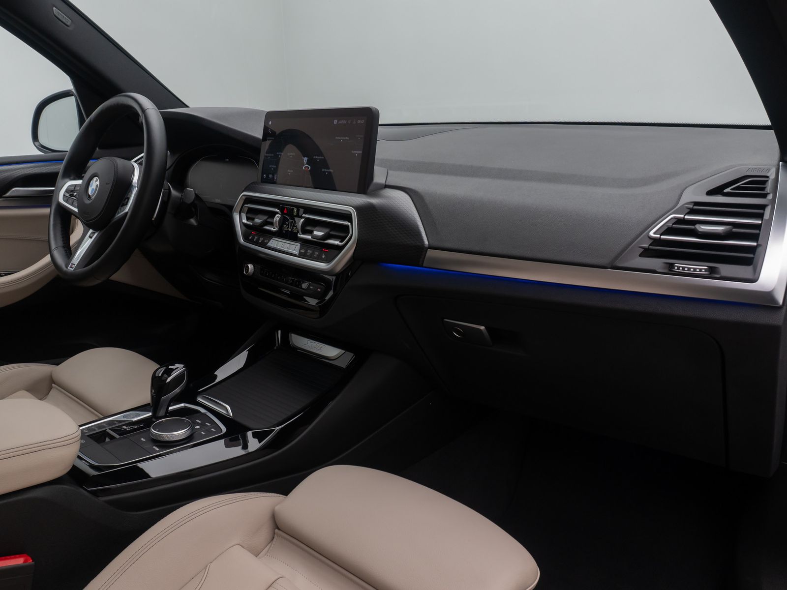 Fahrzeugabbildung BMW X3 xD20d M Sport DAB Kamera Panorama 20Zoll LED