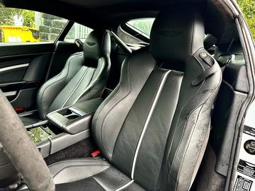 2015 Aston Martin V12 VANTAGE 缩略图 20