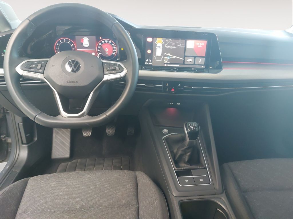 Fahrzeugabbildung Volkswagen Golf 1.5 TSI Life LED Rear View