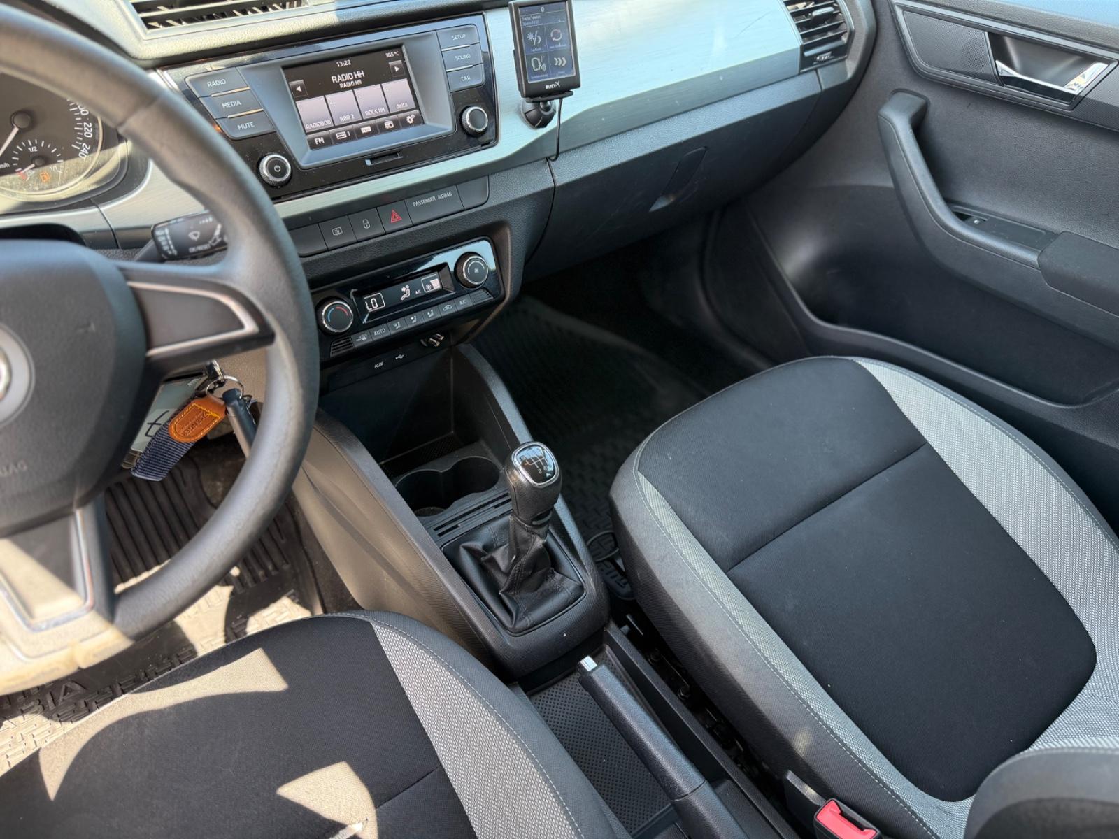 Skoda Fabia 2015 — photo 21