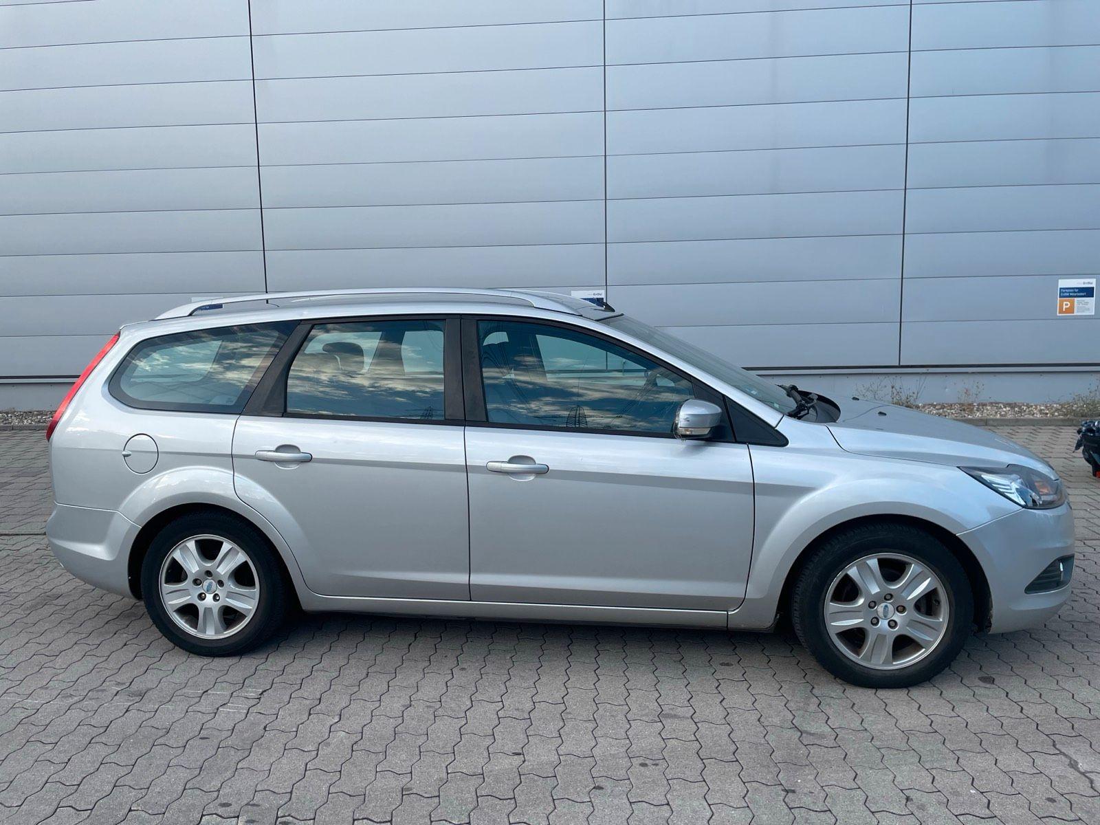 Ford Focus 2010 — engine 101 HP (74kW)