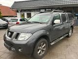Nissan Navara Pickup Double Cab PLATINUM EVO 4X4 LB - Nissan Navara aus 2015