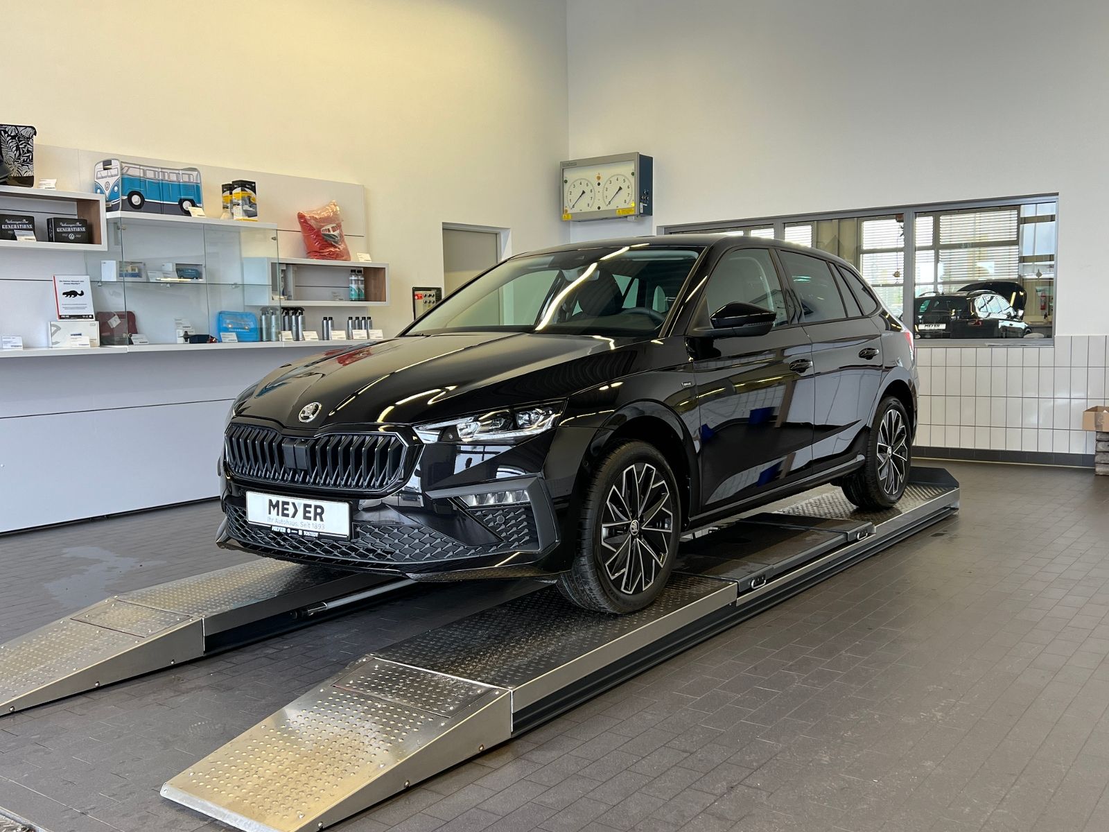 Fahrzeugabbildung SKODA Scala DRIVE 1.0 TSI DSG *Sitzheizung,KESSY*