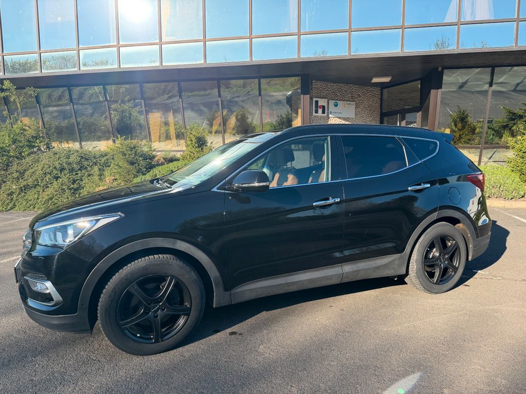 Image of Hyundai SANTA FE