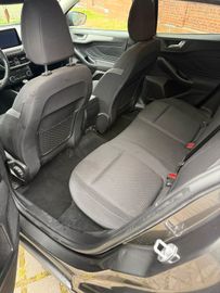 Ford Focus - 8