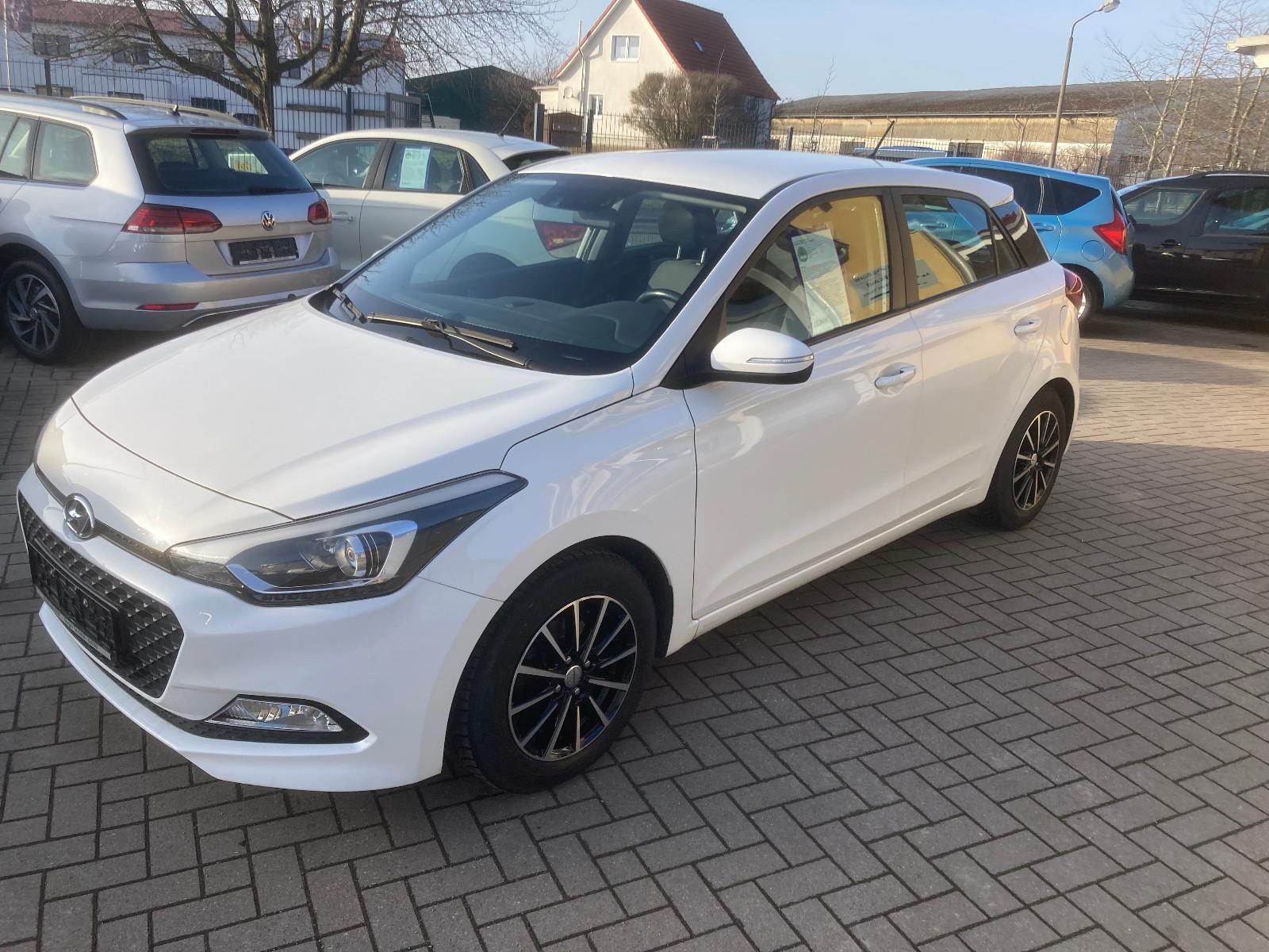Hyundai i20 1.4 Automatik