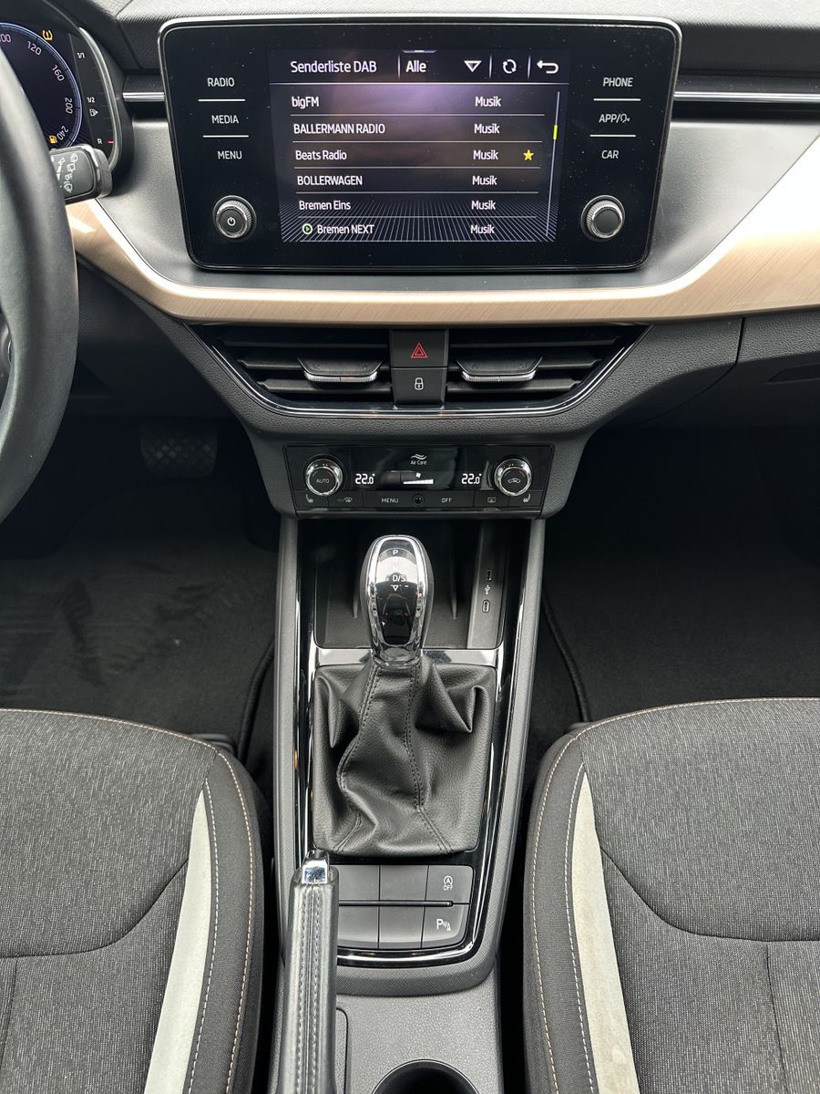 Fahrzeugabbildung SKODA Scala 1.5 TSI DSG Style LED+ACC+KAMERA+SHZ+CARPL