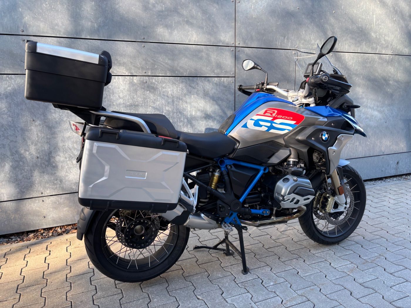 Fahrzeugabbildung BMW R 1200 GS Rallye 3 Pakete Connectivity Kofferset