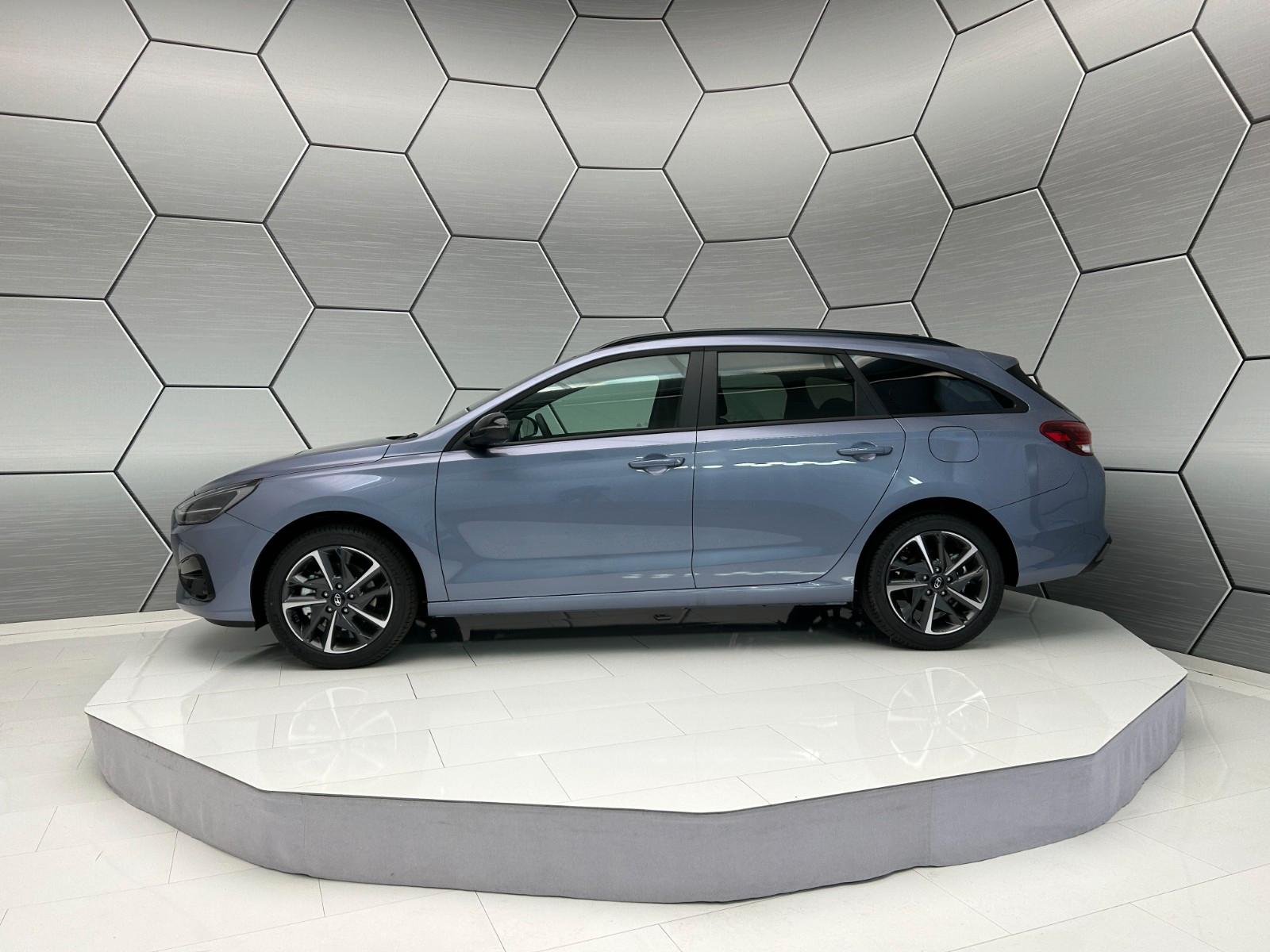 Hyundai i30 Kombi GO Plus 1.5 DPI Navi Kamera PDC SHZ