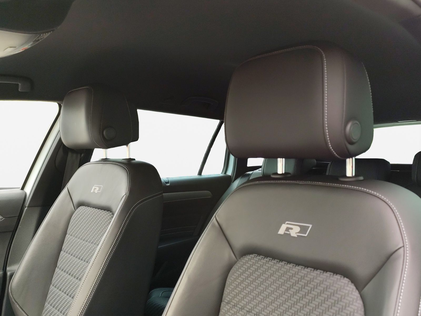 Volkswagen Passat Variant - Bild 10