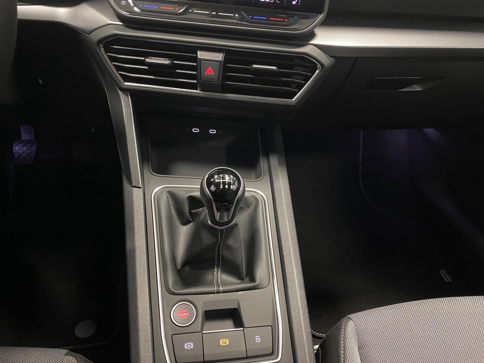 Fahrzeugabbildung SEAT Leon ST 1.5 TSI Style+5 Jahre GARANTIE++KAMERA++