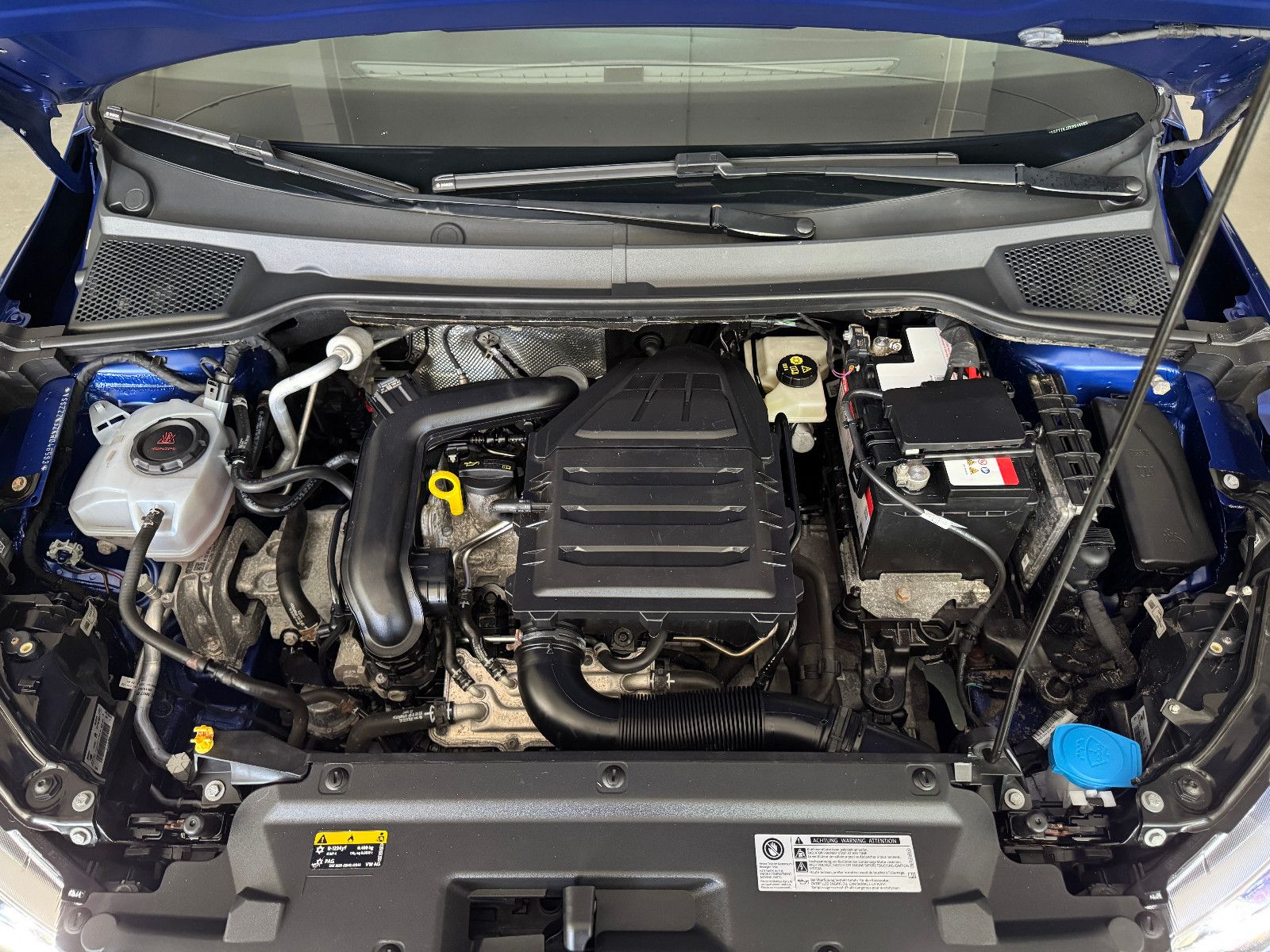 Fahrzeugabbildung SEAT ARONA SPORTPAKET FR-LINE DSG ACC LED BEATS KESSY
