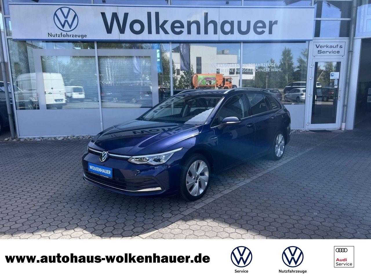 Volkswagen Golf VIII 1.5 eTSI ACC+SHZ+AHK+GJR+PDC+RFK+LED