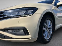 VW Passat Variant 2.0 TDI Business Taxi DSG LED AHK VW Passat Variant 2.0 TDI Business Taxi DSG LED AHK