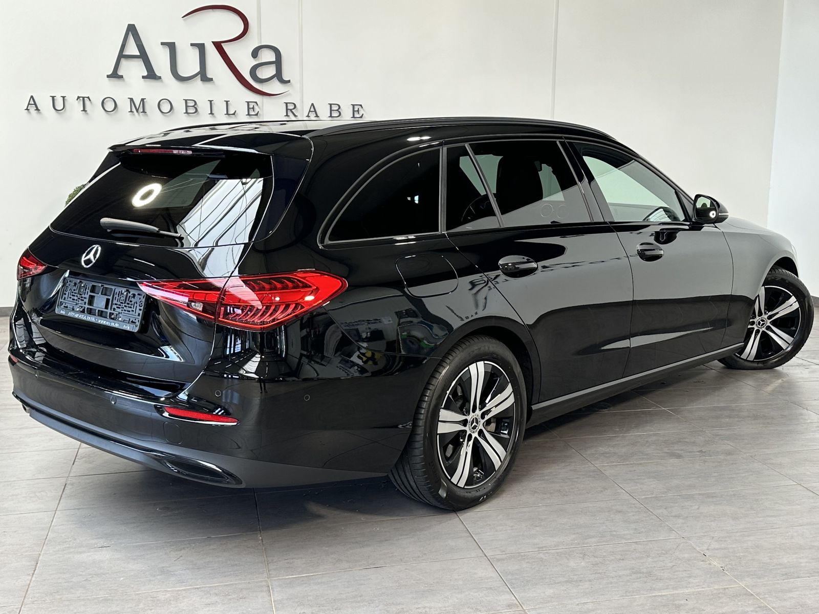 Fahrzeugabbildung Mercedes-Benz C 220d T Avantgarde NAV+LED+KAM+VCOCKPIT+CARPLAY
