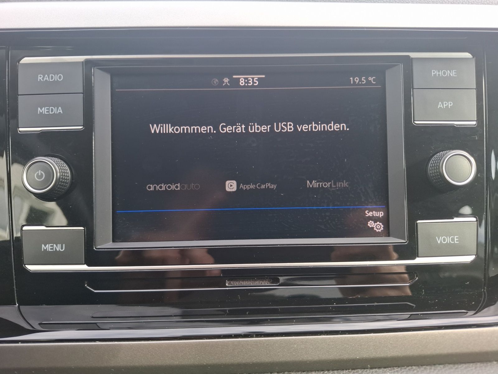 Fahrzeugabbildung Volkswagen Polo TSI Comfortline AppConnect Klima PDC SHZ