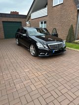 Mercedes-Benz E 500 T AVANTGARDE AVANTGARDE - Mercedes-Benz E 500 aus 2010