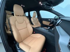 VOLVO XC60 Momentum / NUR 61.tKM / 1.HD / GARANTIE / VOLVO XC60 Momentum / NUR 61.tKM / 1.HD / GARANTIE /