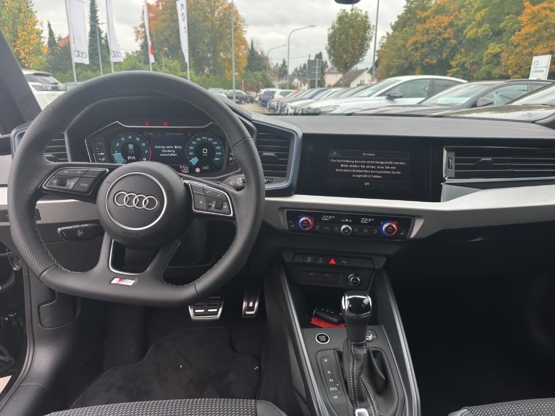 Fahrzeugabbildung Audi A1 allstreet 35 TFSI S tronic, S Line, Kamera, L