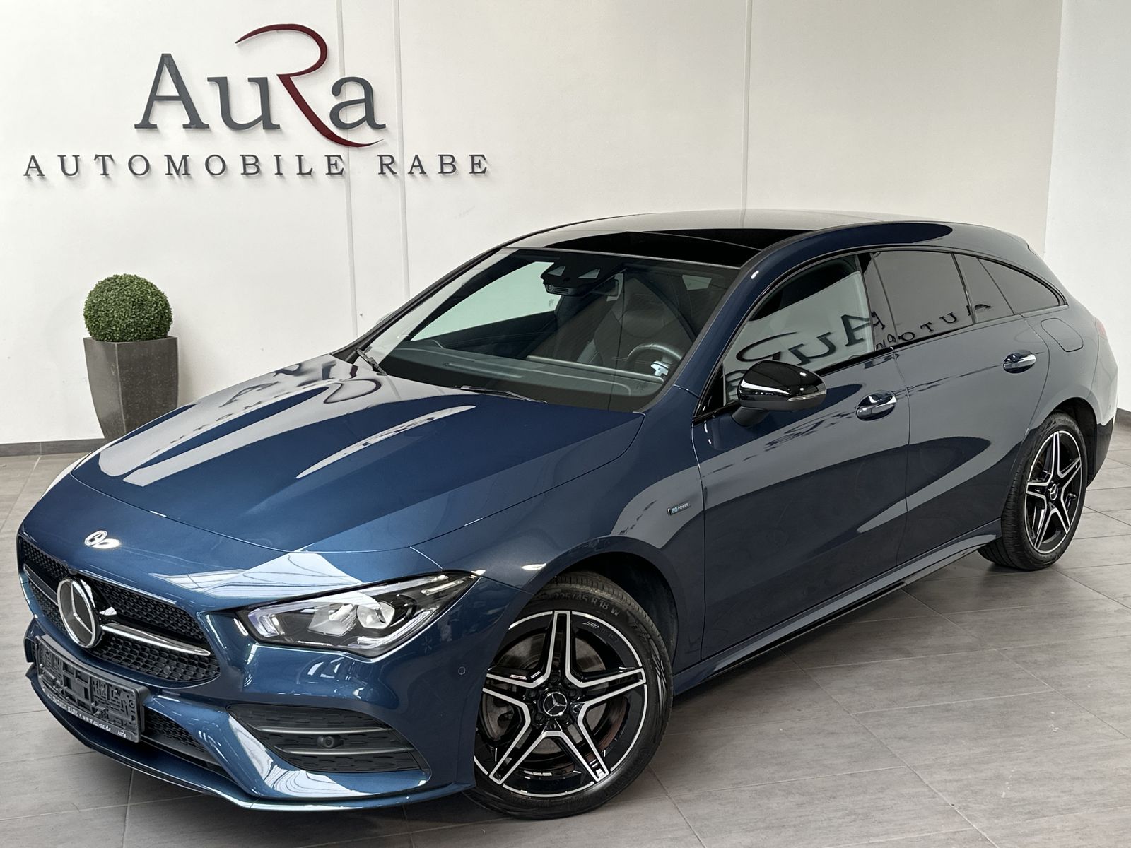 Fahrzeugabbildung Mercedes-Benz CLA 250e SB AMG-Line NAV+LED+PANO+BURMESTER+360°
