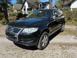 Volkswagen Touareg V6 TDI Xenon Leder AHK Navi Top Zustand - Volkswagen Touareg aus 2007: V6 TDI