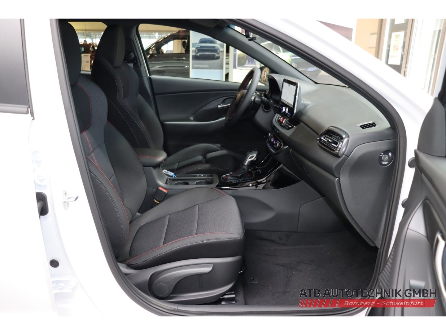 Fahrzeugabbildung Hyundai i30 MY26 N-Line 1.6 T-GDI 150 PS 7-DCT 2WD Navi