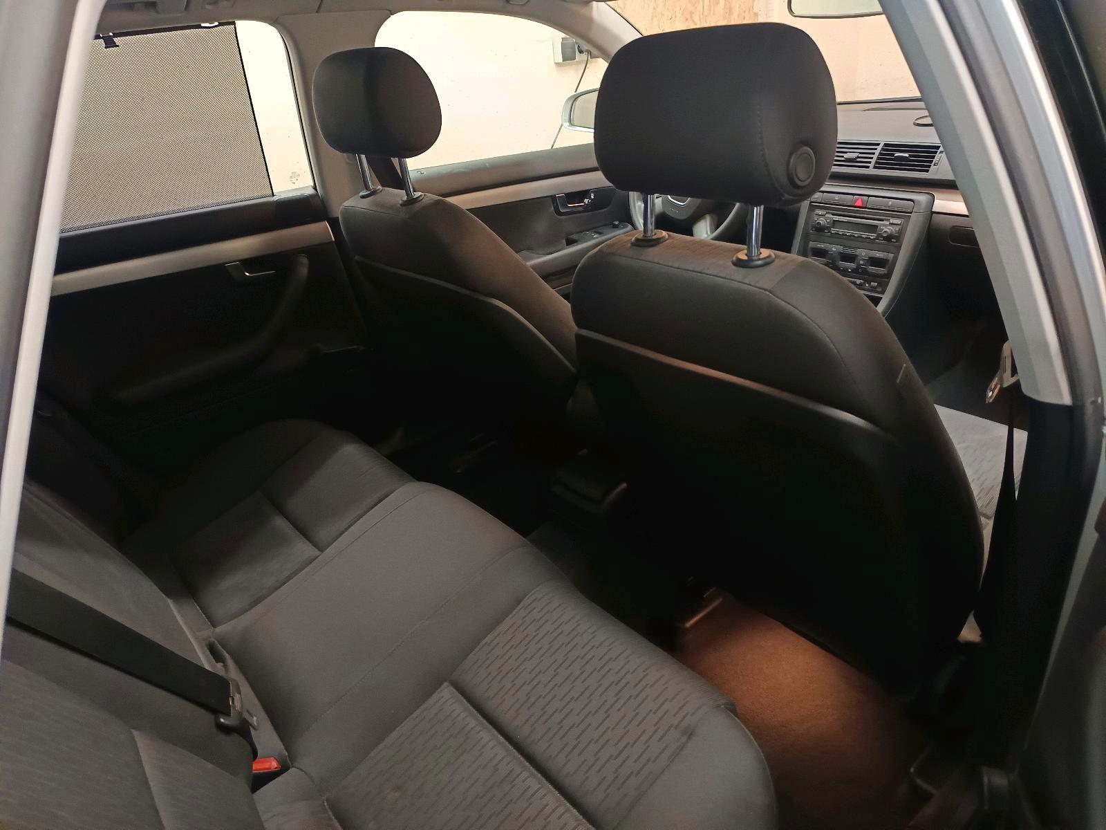 Audi A4 2006 — photo 8