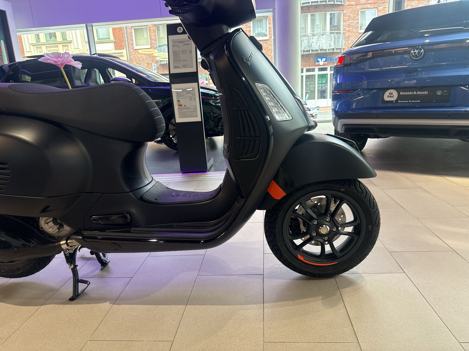 Fahrzeugabbildung Vespa GTS 310 SUPERSPORT NERO CONVINTO