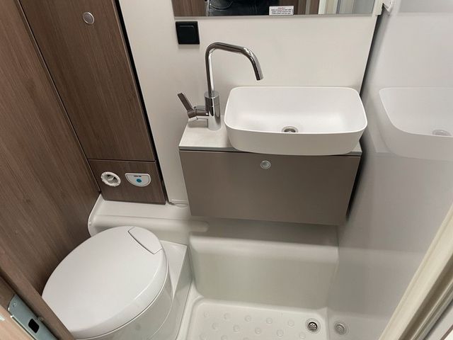 Carado T 338 PRO+ AUTOM. NAVI KAMERA TV OHNE HUBBETT