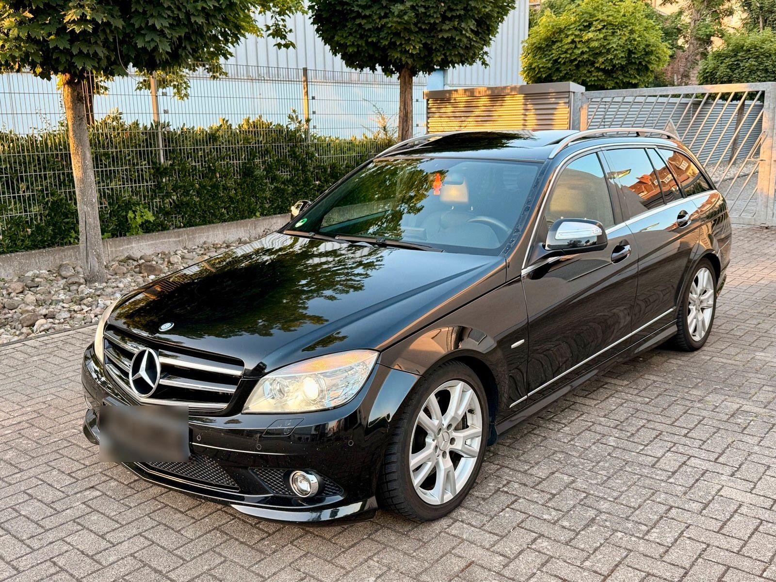 Mercedes-Benz C 320
