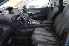 Fahrzeugabbildung Peugeot 5008 Allure 1.2T NAVI/LED/PDC/AHK/7-SITZER/TEMPO