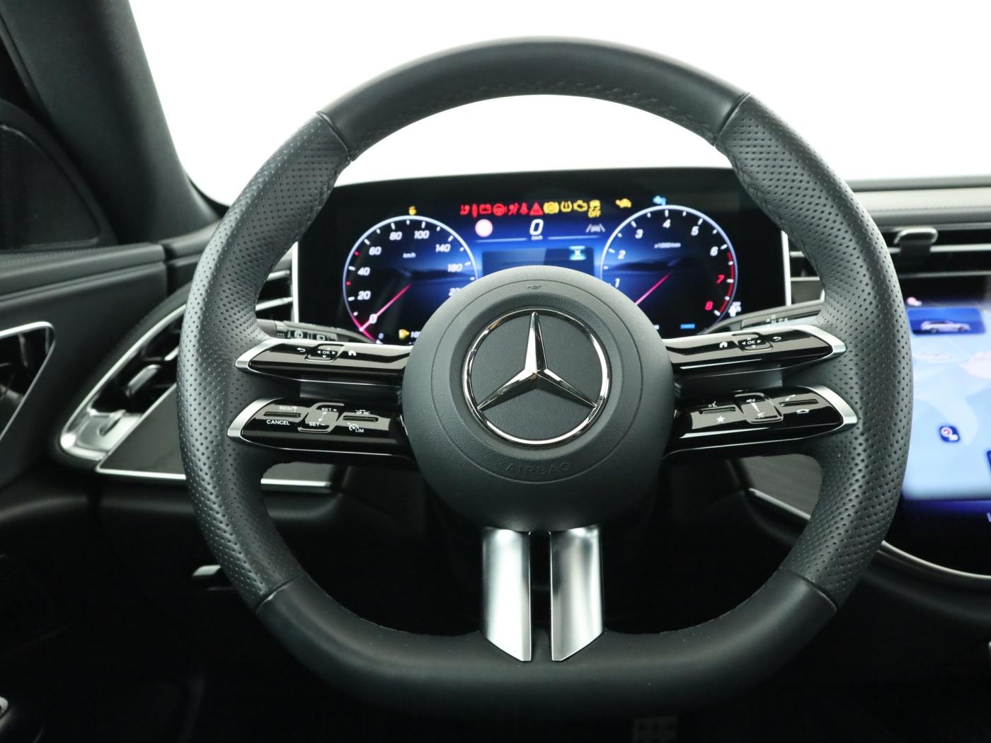 Mercedes-Benz E 200 T *AMG Line Advanced*Panorama*AHK*PTS*Kam.