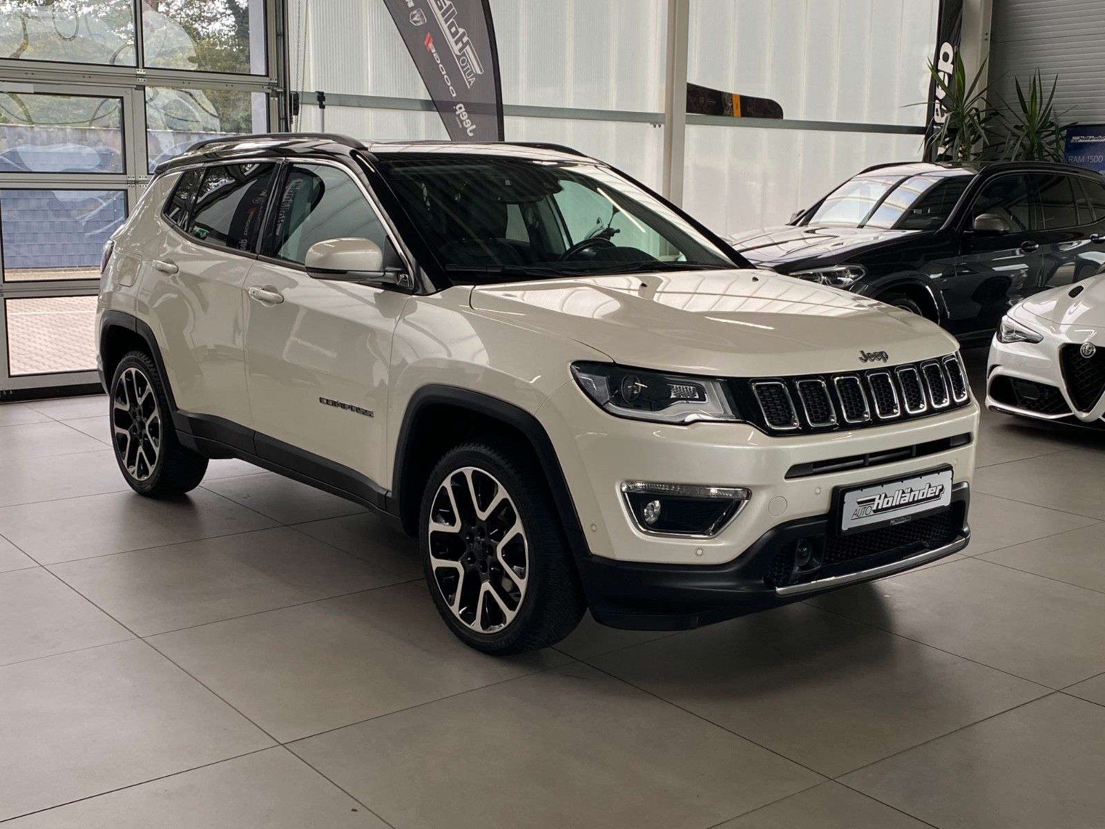 Fahrzeugabbildung Jeep Compass 2.0 D Limited 4WD "Limited Luxus-Paket"