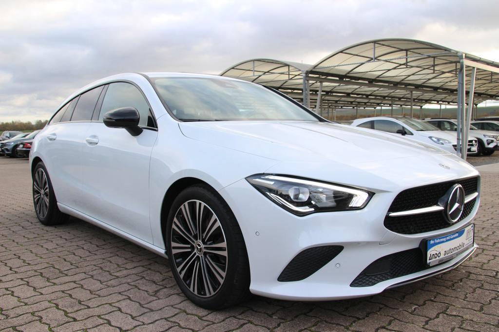 Mercedes-Benz CLA 200 Shooting Brake