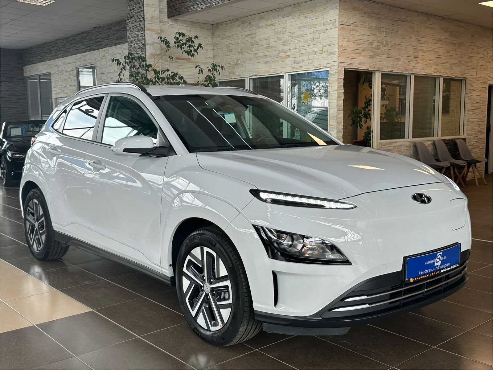 Hyundai Kona Edition 30+ R.Cam Navi Krell SHZ LED DAB