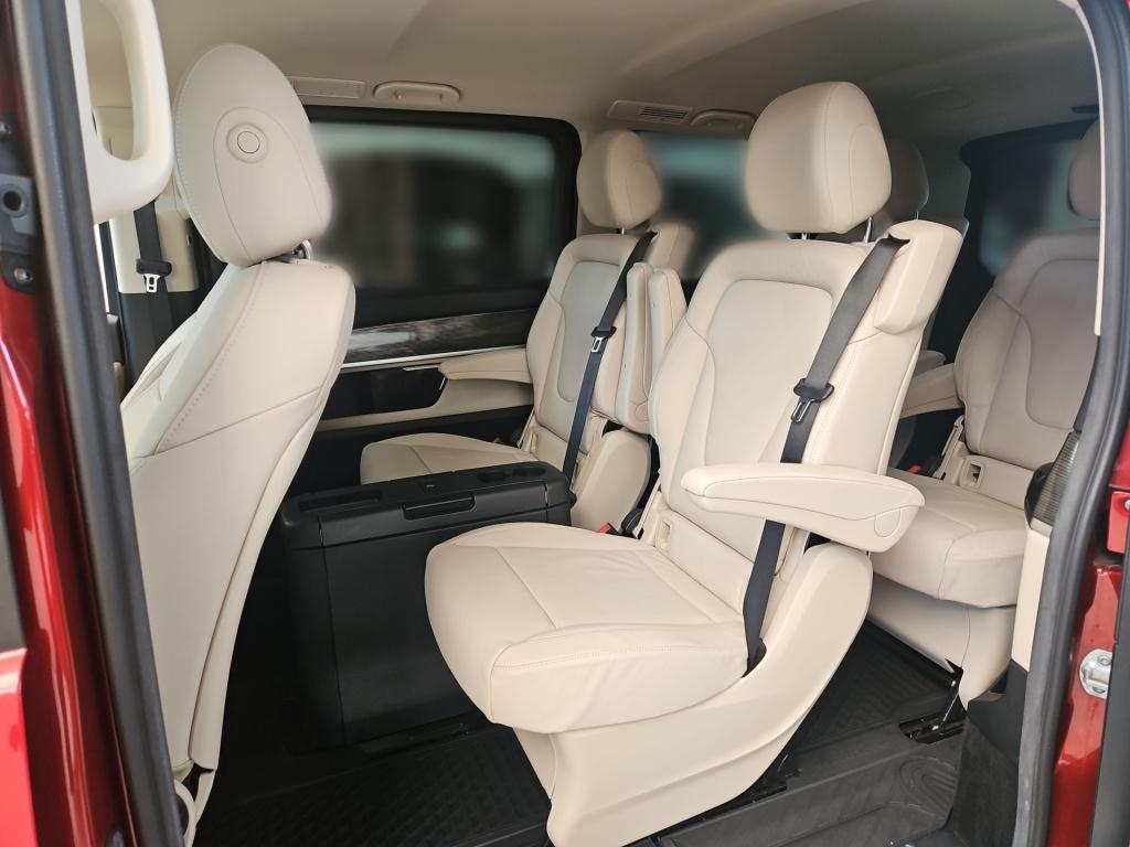 Mercedes-Benz V 250 Avantgarde Edition lang 4x4 Tisch Kühlfach