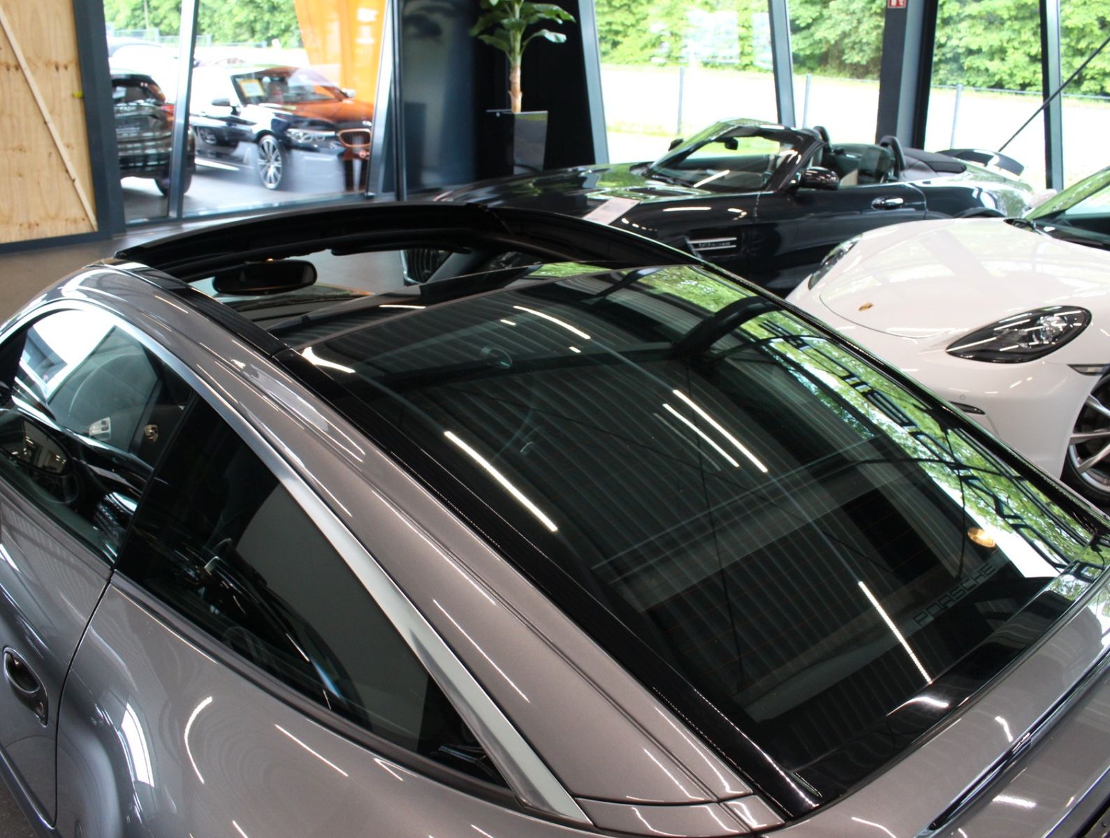 Fahrzeugabbildung Porsche 997 Carrera Targa 4*Bi-Xenon*Navi*Schalter.