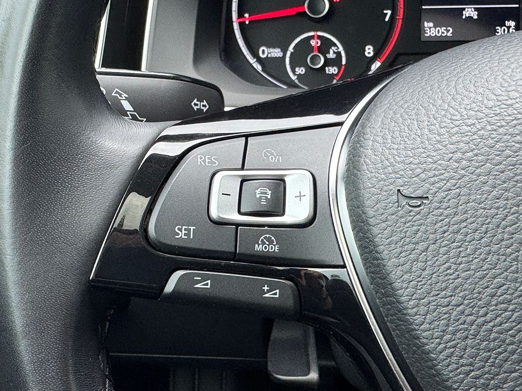 Polo 1.0 TSI Highline *LED*PANO*APP*ACC*