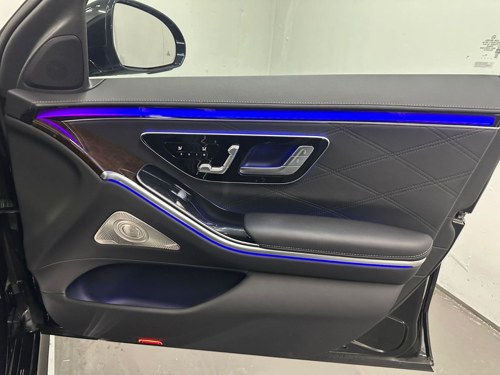 Fahrzeugabbildung Mercedes-Benz S 63 E Performance L *PANORAMA*FONDENTERTAINMENT