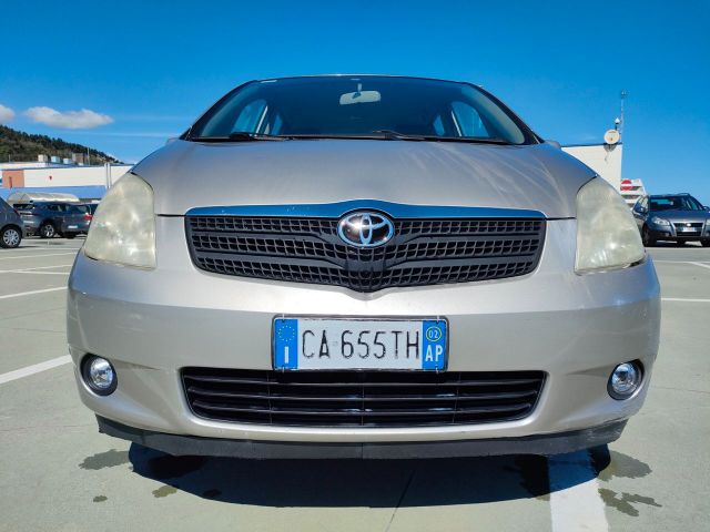 Toyota Corolla Verso 2.0 tdi D-4D