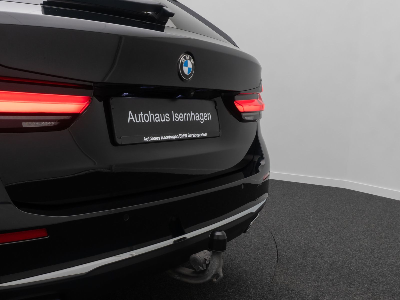Fahrzeugabbildung BMW 530i xD Luxury Line 4xKlima AHK Kamera DAB Alarm