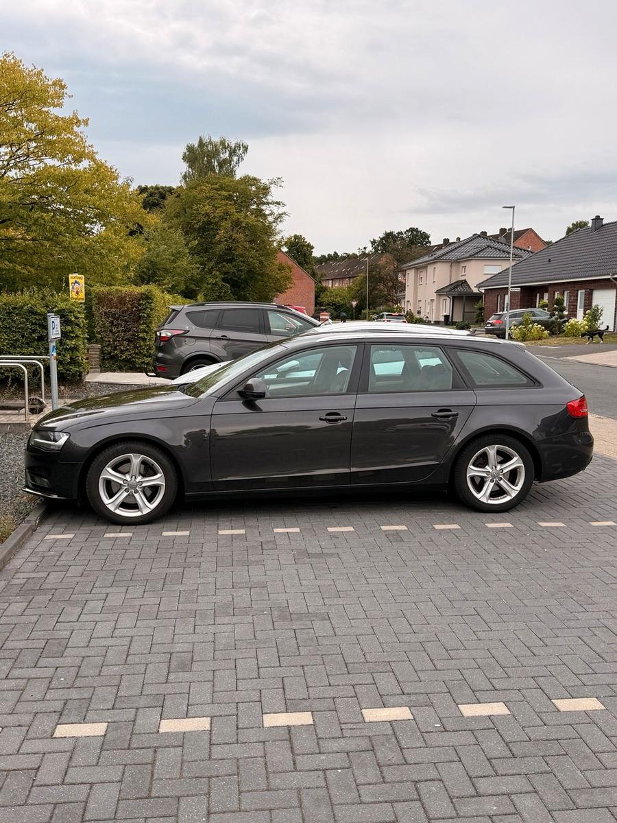 Audi A4 2013 — photo 7