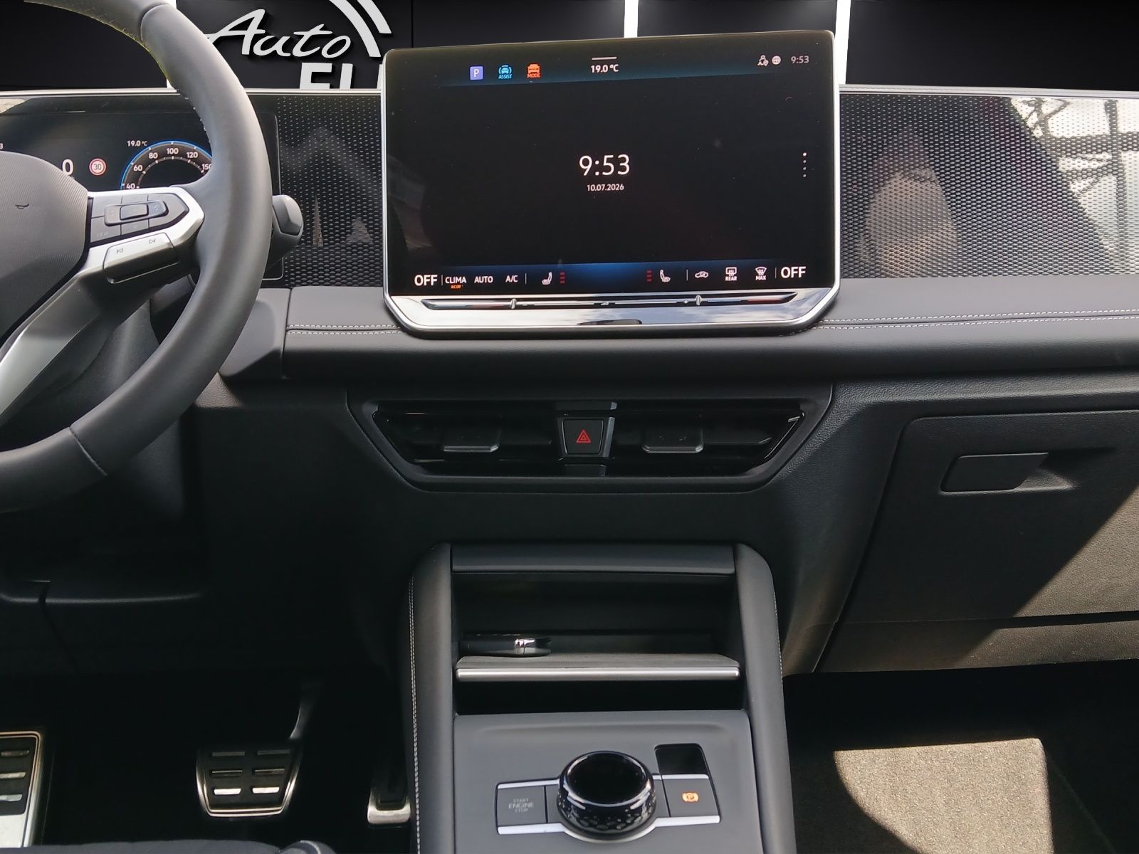 Fahrzeugabbildung Volkswagen Tiguan TDI Goal DSG Matrix AHK Navi AID ACC RFK