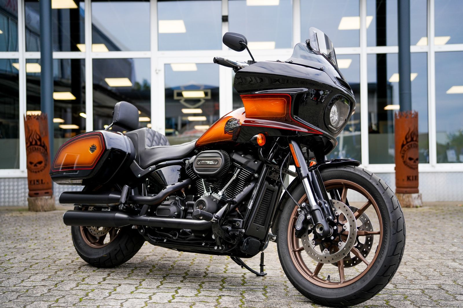 Fahrzeugabbildung Harley-Davidson FXLRST Low Rider ST 117 - HeinzBikes Clubstyle