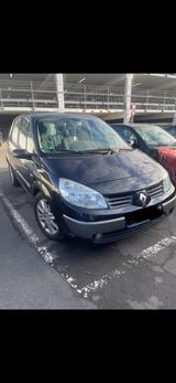 Renault Scenic  - Renault Scenic aus 2006 mit Diesel-Antrieb