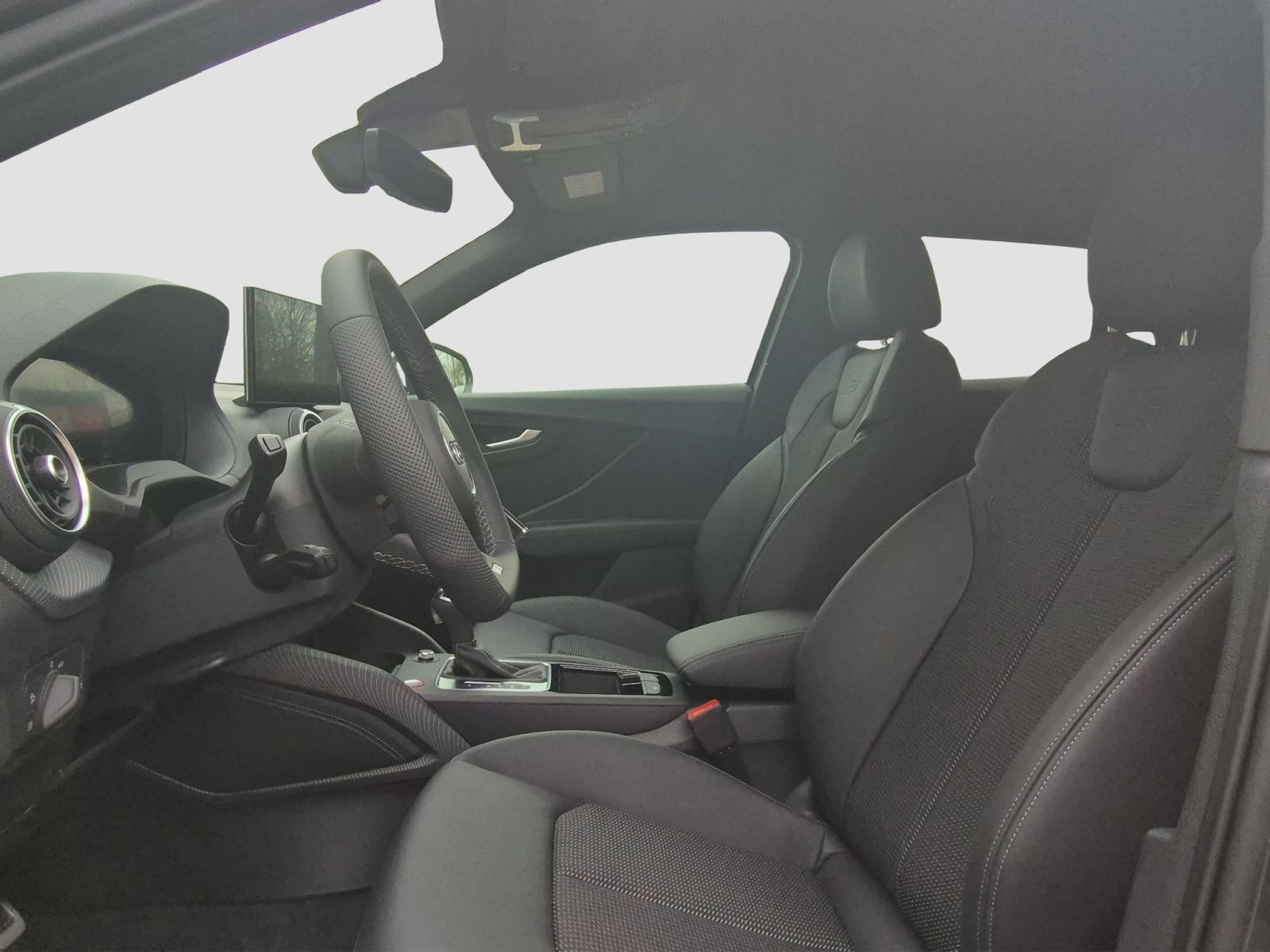 Audi SQ2 - Bild 9