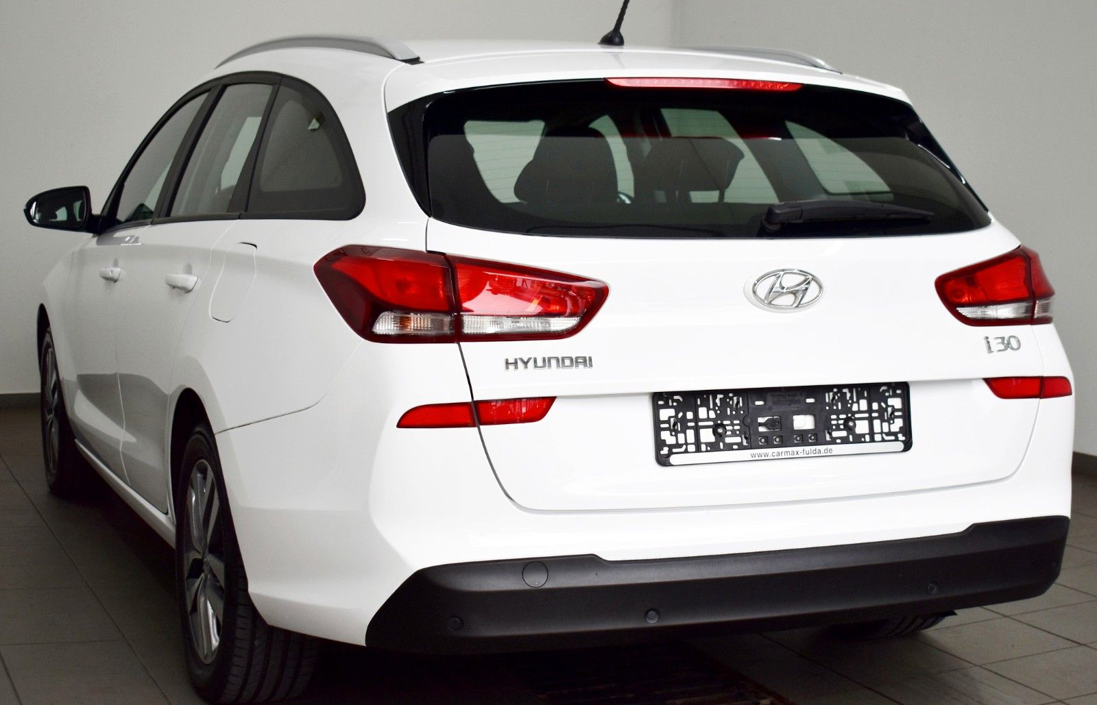 Fahrzeugabbildung Hyundai i30 cw YES! Navi,SH,Kamera,DAB,8fach bereift